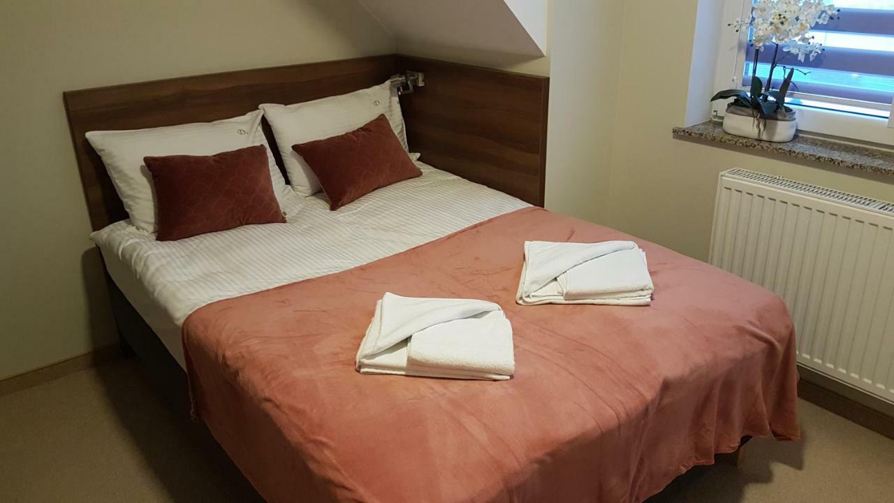 Apartament U Podnóża Zamku Szczytna Zewnętrze zdjęcie